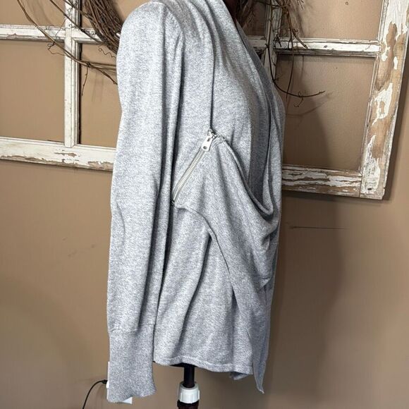 Abercrombie and Fitch womens asymetrical side zip sweater gray size small cozy s - Picture 7 of 11